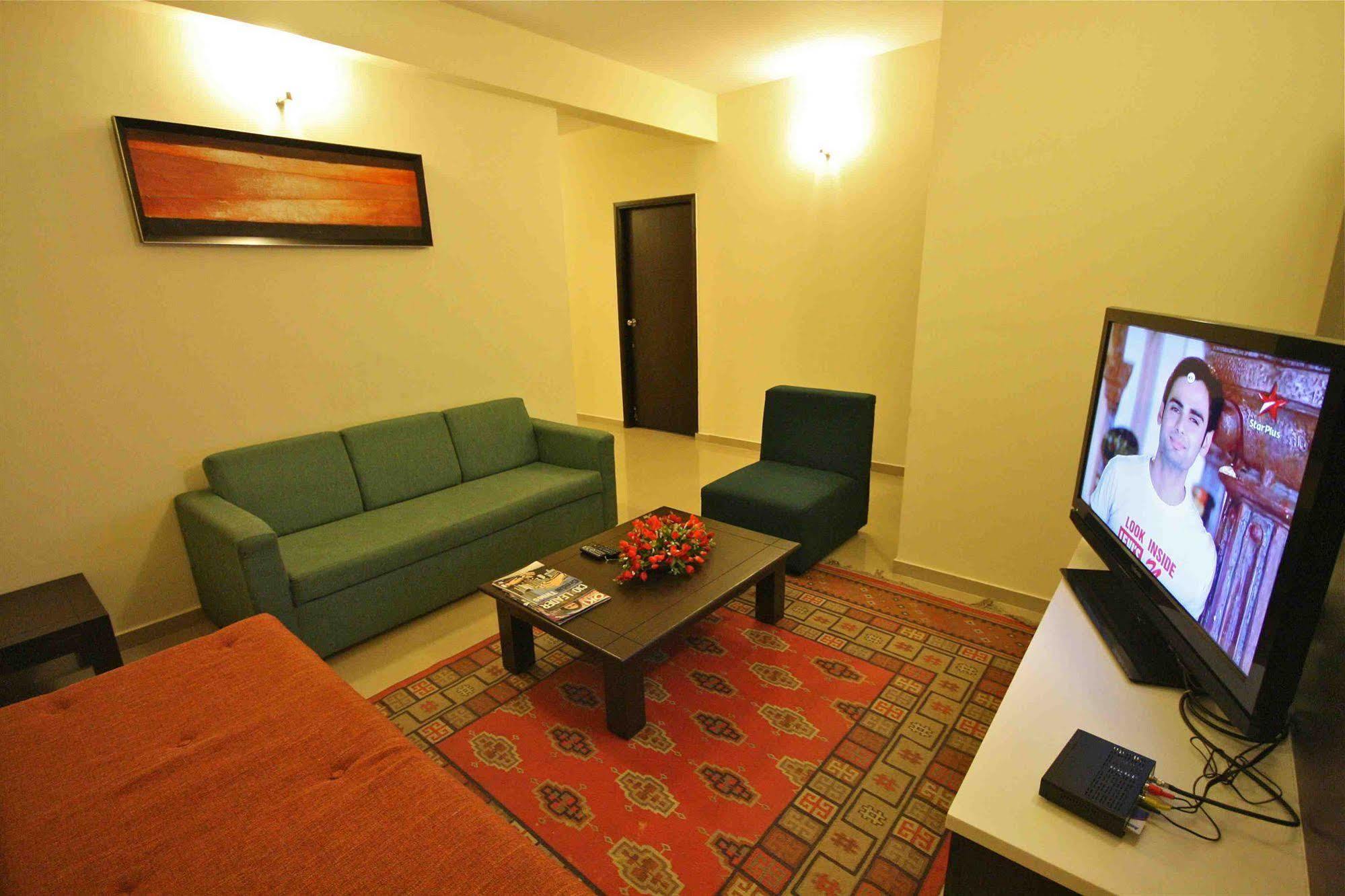 Treebo Trend Sterling Suites Inn Bangalore Exterior photo