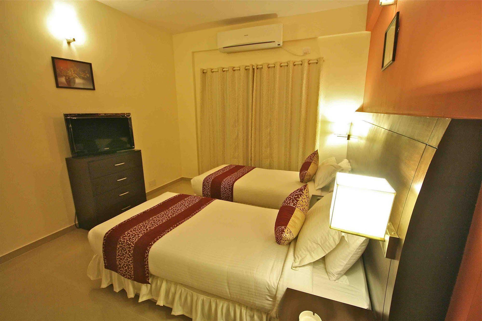 Treebo Trend Sterling Suites Inn Bangalore Exterior photo